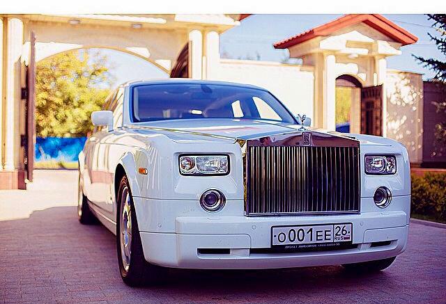 ROLLS-ROYCE